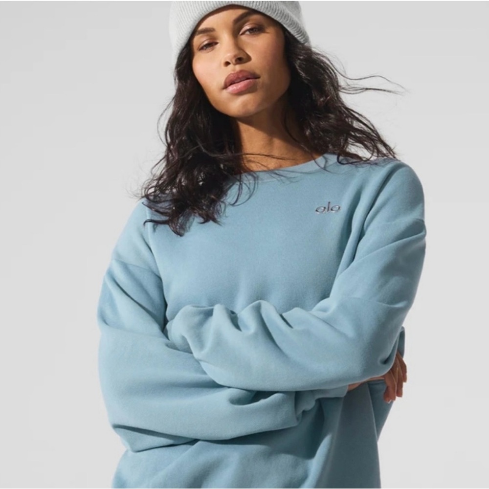 Alo Celestial Blue Crewneck Sweatshirt Small - BNWT